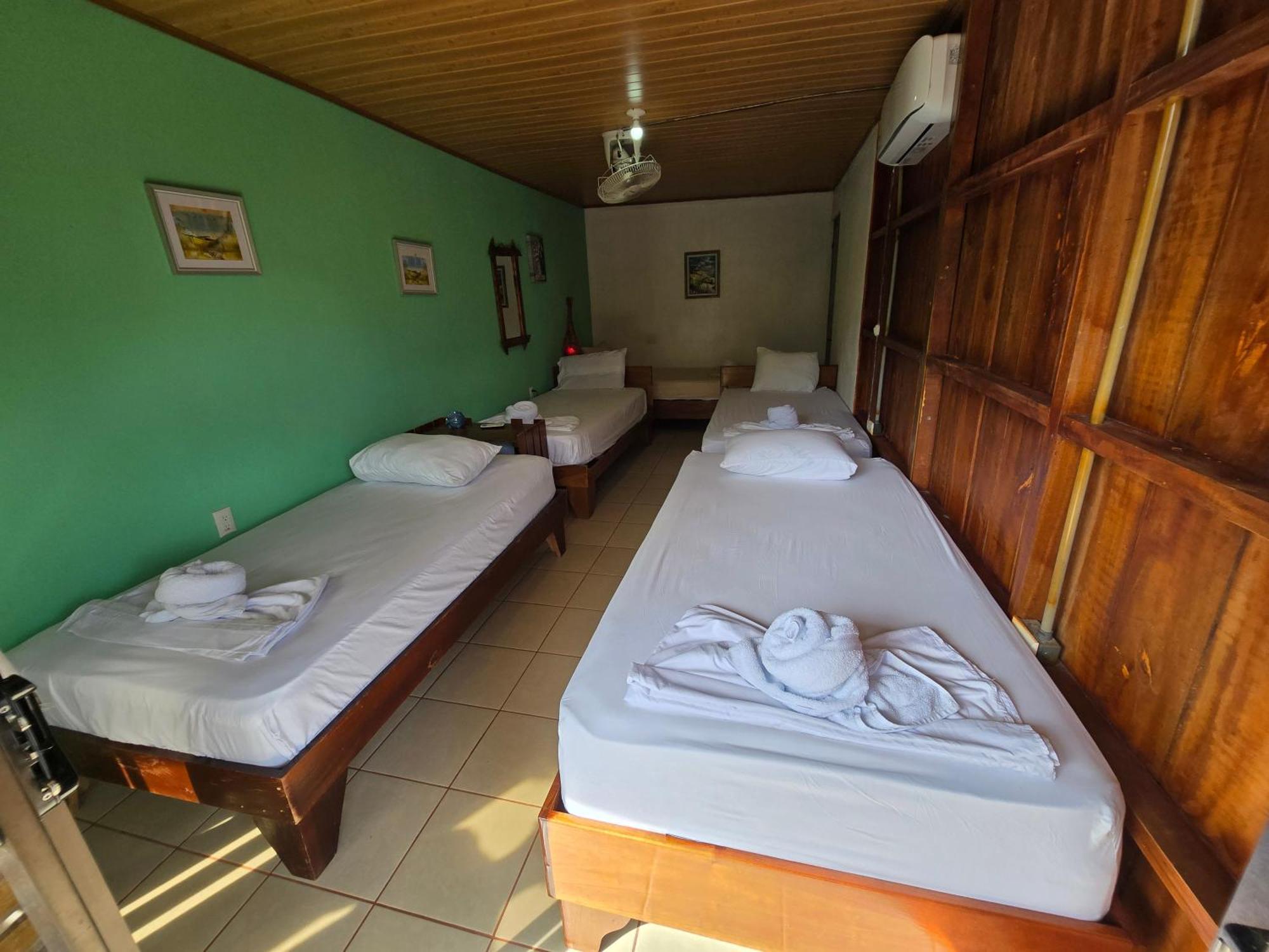 Tortuguero Hill Rooms Exterior photo
